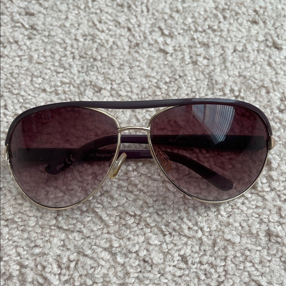 Chic Purple Sunglasses with Gold Trim - Picture 2 of 5
